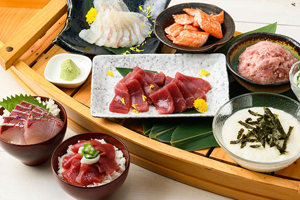 木津市場直送の鮮魚